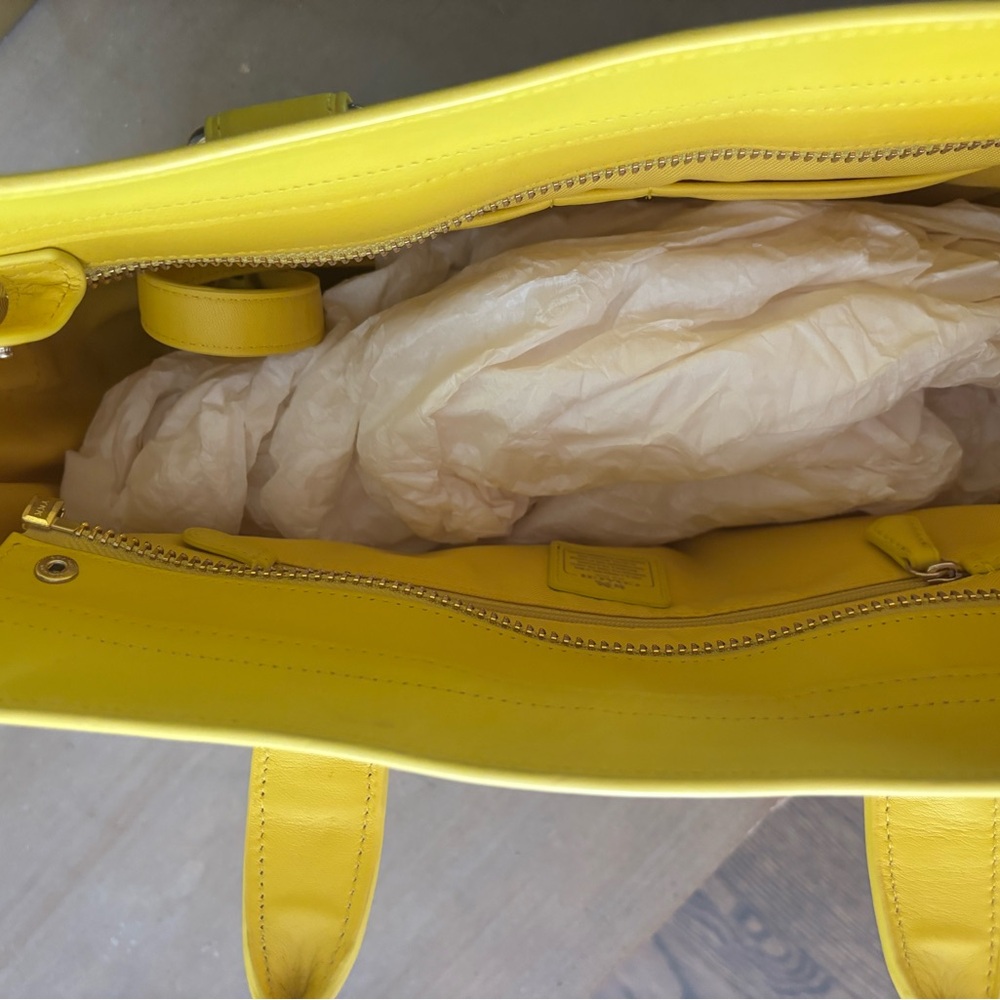 Never Used - Limited Edition Yellow Python Coach … - image 4